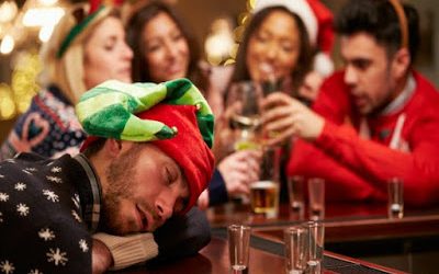 7 Consejos para compensar excesos en comidas y bebidas durante la Navidad
