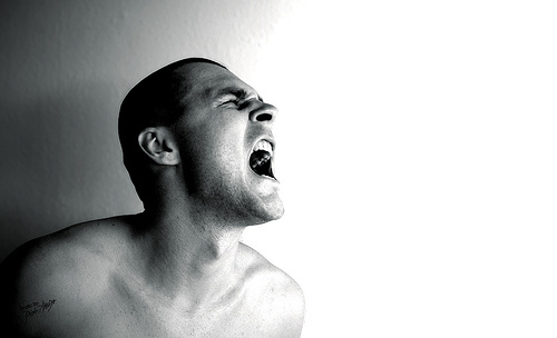 8 Consejos para mitigar el dolor en la Fotodepilación masculina